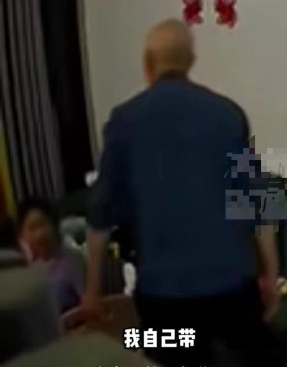 儿媳和公公视频,亲情瞬间感动网友