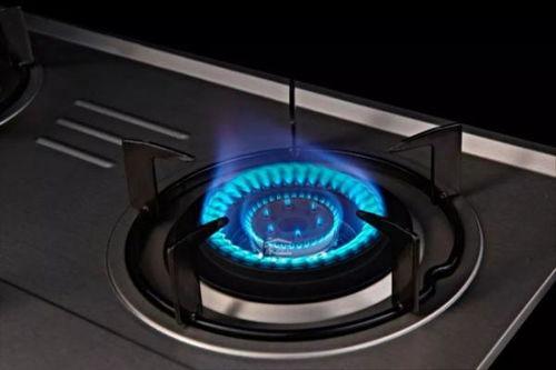 煤气灶怎么打火视频,煤气灶打火操作步骤详解