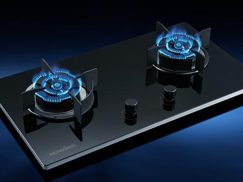 煤气灶怎么打火视频,煤气灶打火操作步骤详解