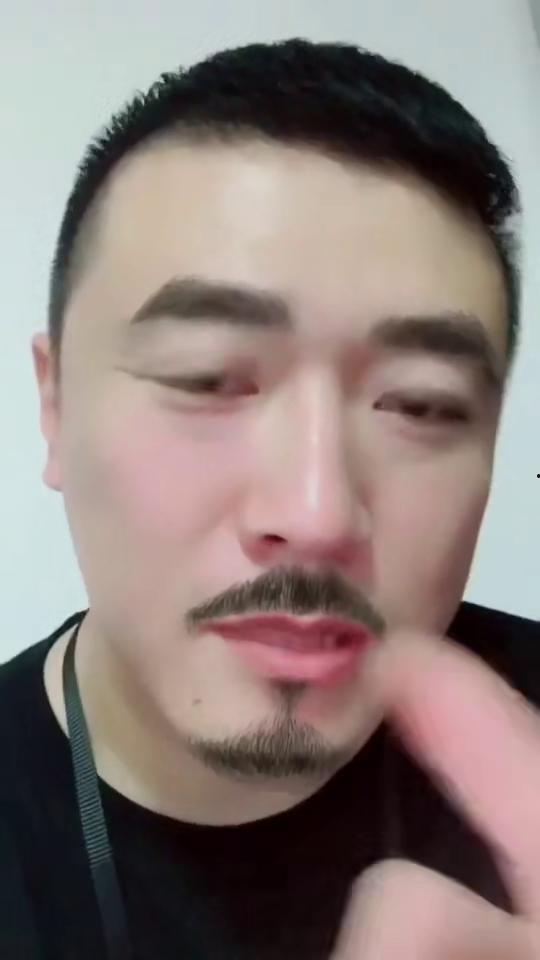 自己剪马尾的方法视频,视频教学，剪出时尚马尾发型