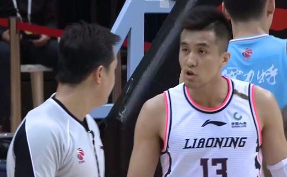 郭艾伦视频,激情四溢的球场瞬间