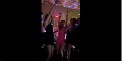 蹦迪视频,揭秘蹦迪视频的魅力瞬间