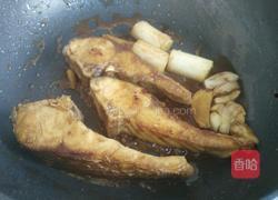 红烧鲤鱼块的做法视频,家常美味，色香味俱全的烹饪教程