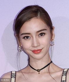 杨颖的广告视频,时尚新品广告视频魅力全开