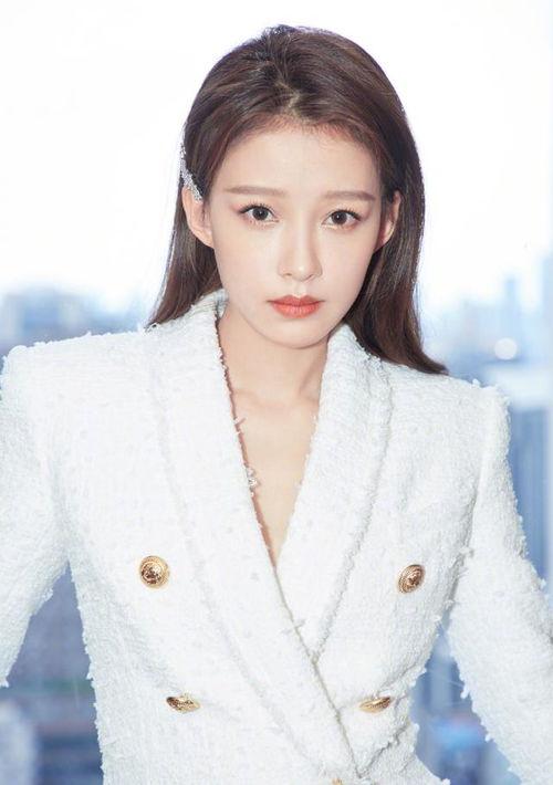 孙怡视频,展现时尚魅力，演绎生活态度